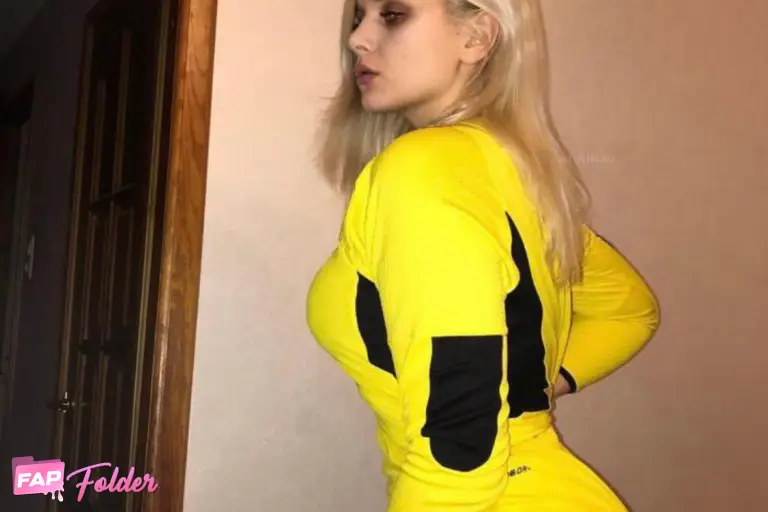 Guzynina | Даша Гузынина blonde nude photo preview 1