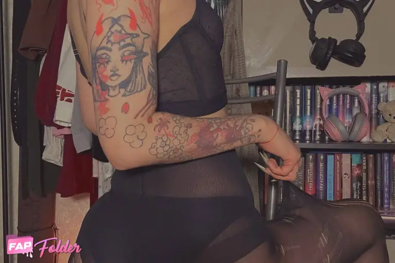 FoldersOFkitty hot nude photo 1