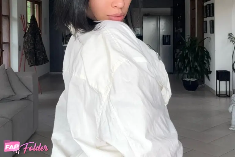 Talia / westtalia latina sexy photo preview 4