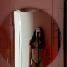 Skeerht sexy hot photo preview 4