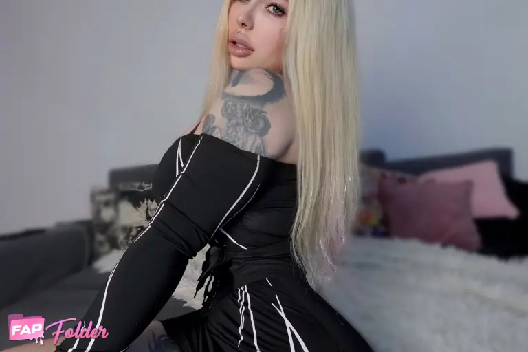 PeachBitch | Crhysiluna | Peachgardens sexy hot photo preview 3