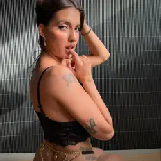Noemy Furcillo hot nude photo 2