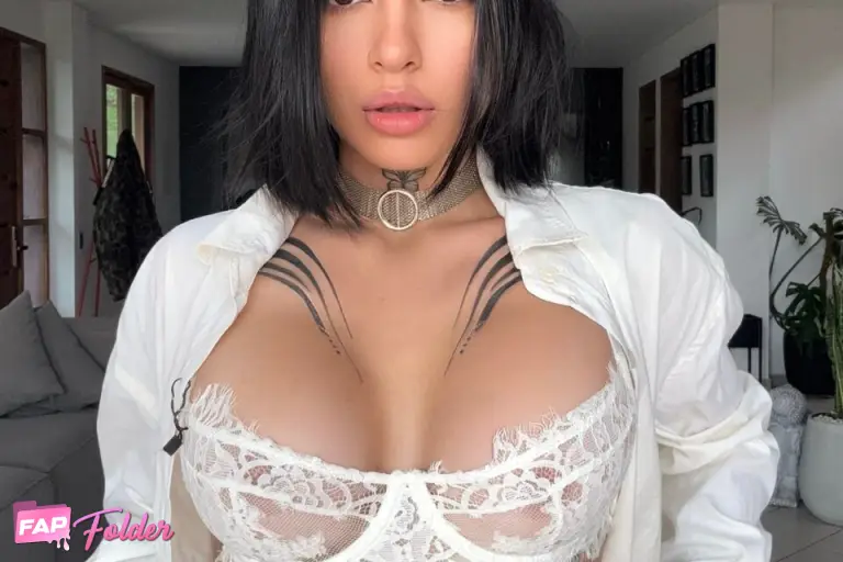 Talia / westtalia latina sexy photo preview 1