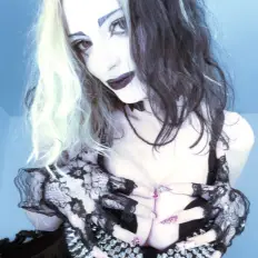 Romanowwa sexy hot photo preview 4