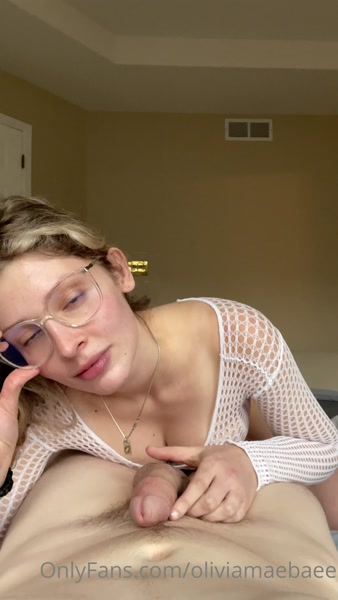 Oliviamaebaee (allie catt) onlyfans video thumbnail