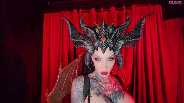 Razor Candi cosplay video thumbnail