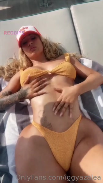 Iggy Azalea sexy video thumbnail