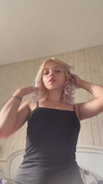 v__kaya hot video thumbnail