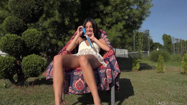 Kama Oxi sexy video thumbnail