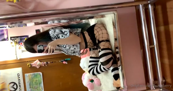 Bunniberry | strawbbuni | strawbunbun sexy video thumbnail