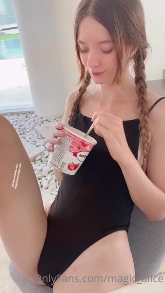 Magic_alice nude video thumbnail
