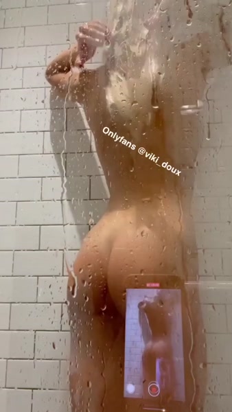 viki_doux sexy video thumbnail