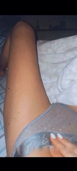 Unrealcobain | Surrealcobain | Julia hot video thumbnail