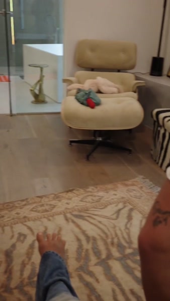 Ari Kytsya sexy video thumbnail