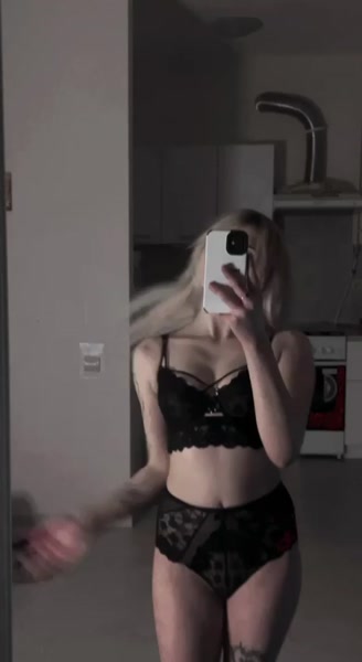 v__kaya sexy video thumbnail