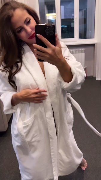 Berkova hot video thumbnail