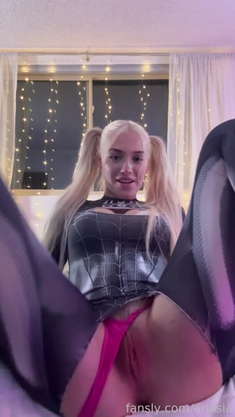 urbbyari | ariesia sexy video thumbnail