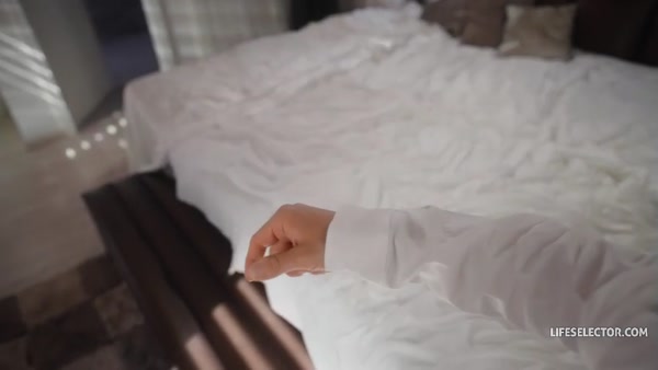 Amalia Davis sexy video thumbnail