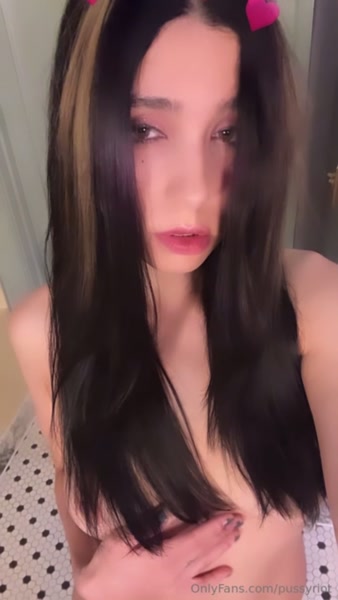 nadya tolokonnikova | xxpussyriotxx sexy video thumbnail
