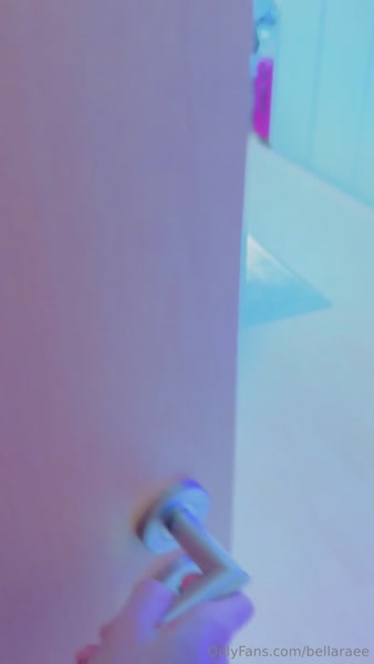 bellaraee / Bellaaraee hot video thumbnail