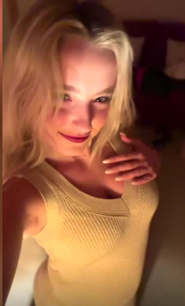 elsaaaapage sexy video thumbnail