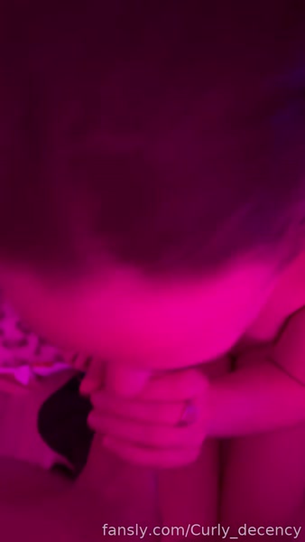 Curly Decency - Мари$hка hot video thumbnail