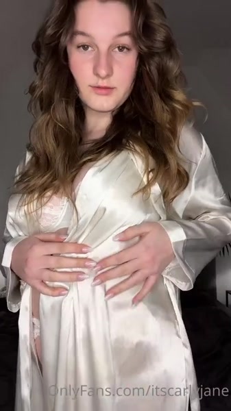 Carly | itscarlyjane hot video thumbnail
