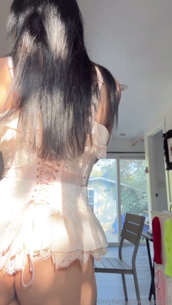 nadya tolokonnikova | xxpussyriotxx sexy video thumbnail