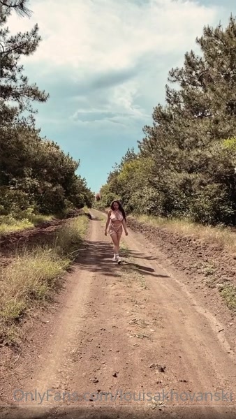 Louisa Khovanski onlyfans video thumbnail