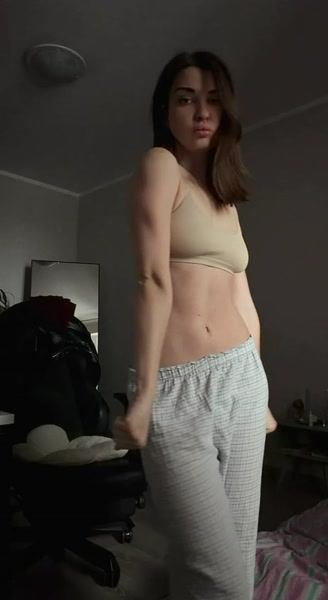 Ahrinyan sexy video thumbnail