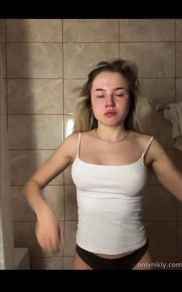 Nikly sexy video thumbnail