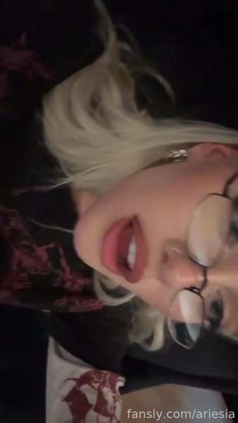 urbbyari | ariesia blonde video thumbnail