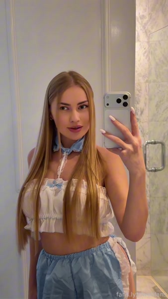 Victoria Volkova | wollfans | wollfgram hot video thumbnail