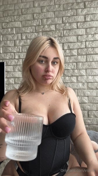 lia hot video thumbnail