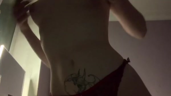 Sqwrtick nude video thumbnail