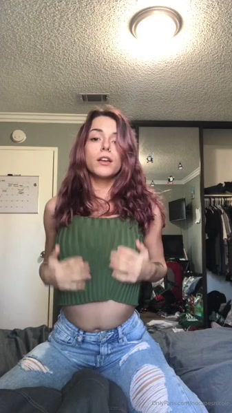Nocapes Nicole nude video thumbnail