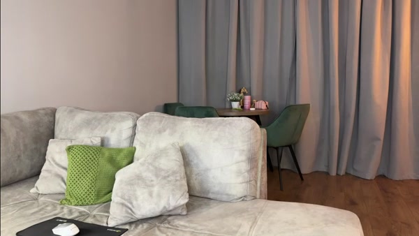 Liza Vaiss / lizavaiss / coverme nude video thumbnail