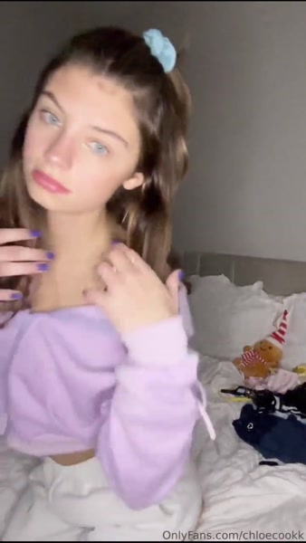 Chloecookk sexy video thumbnail