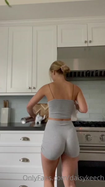 Daisy Keech sexy video thumbnail