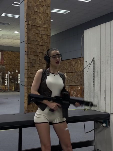 MIRA LEVELS hot video thumbnail