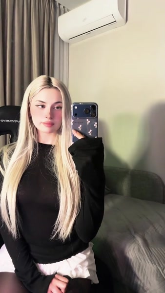 Morana Battory hot video thumbnail