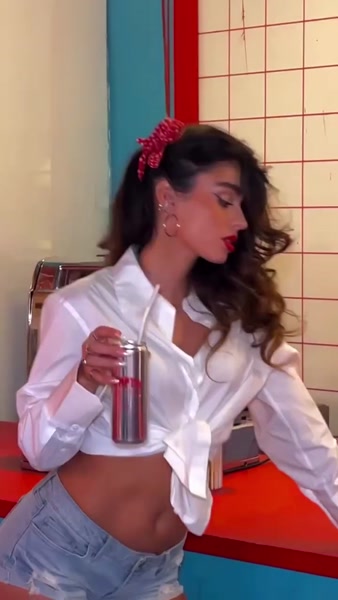 Sommer Ray hot video thumbnail