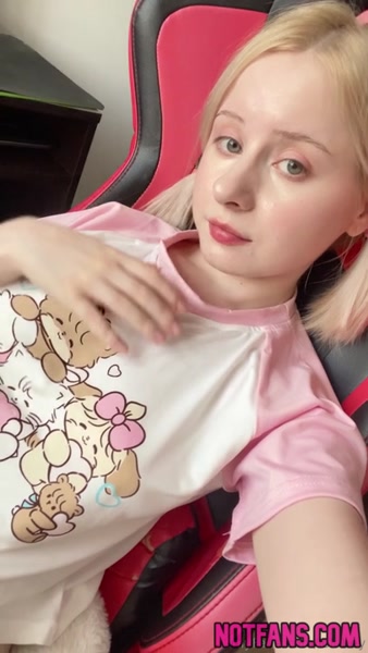 Lola Bey sexy video thumbnail